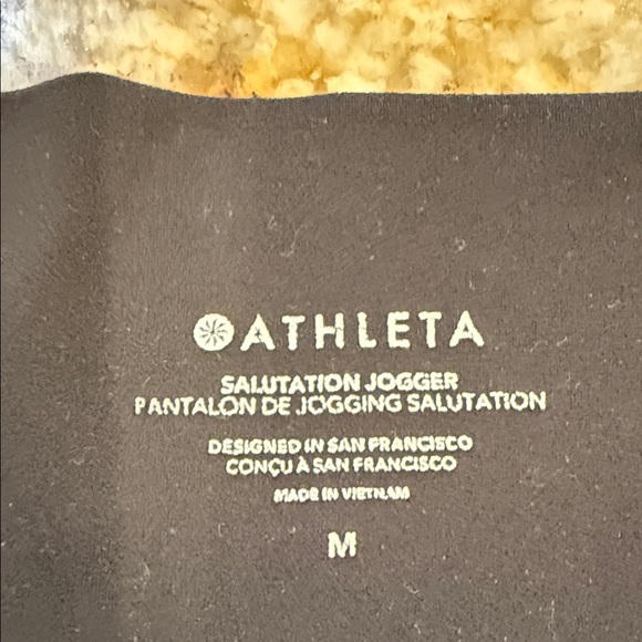 Athleta Black salutation jogger Women's Pants size M - Picture 3 of 4